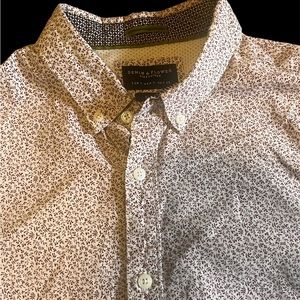 Men’s long sleeve button down. Size large, slim fit.